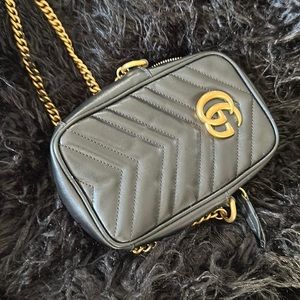 Black small phone case Gucci purse